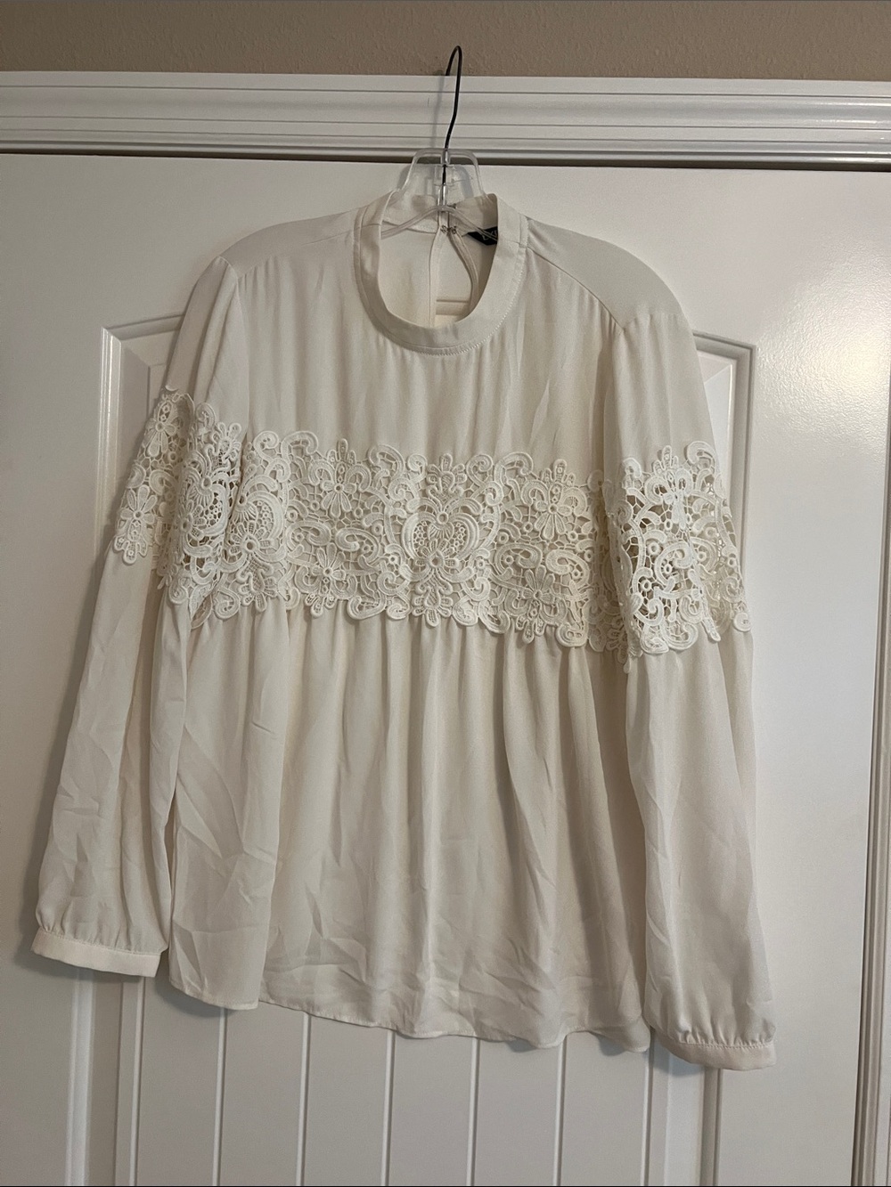 Express Cream Lace-Panel Peasant Blouse